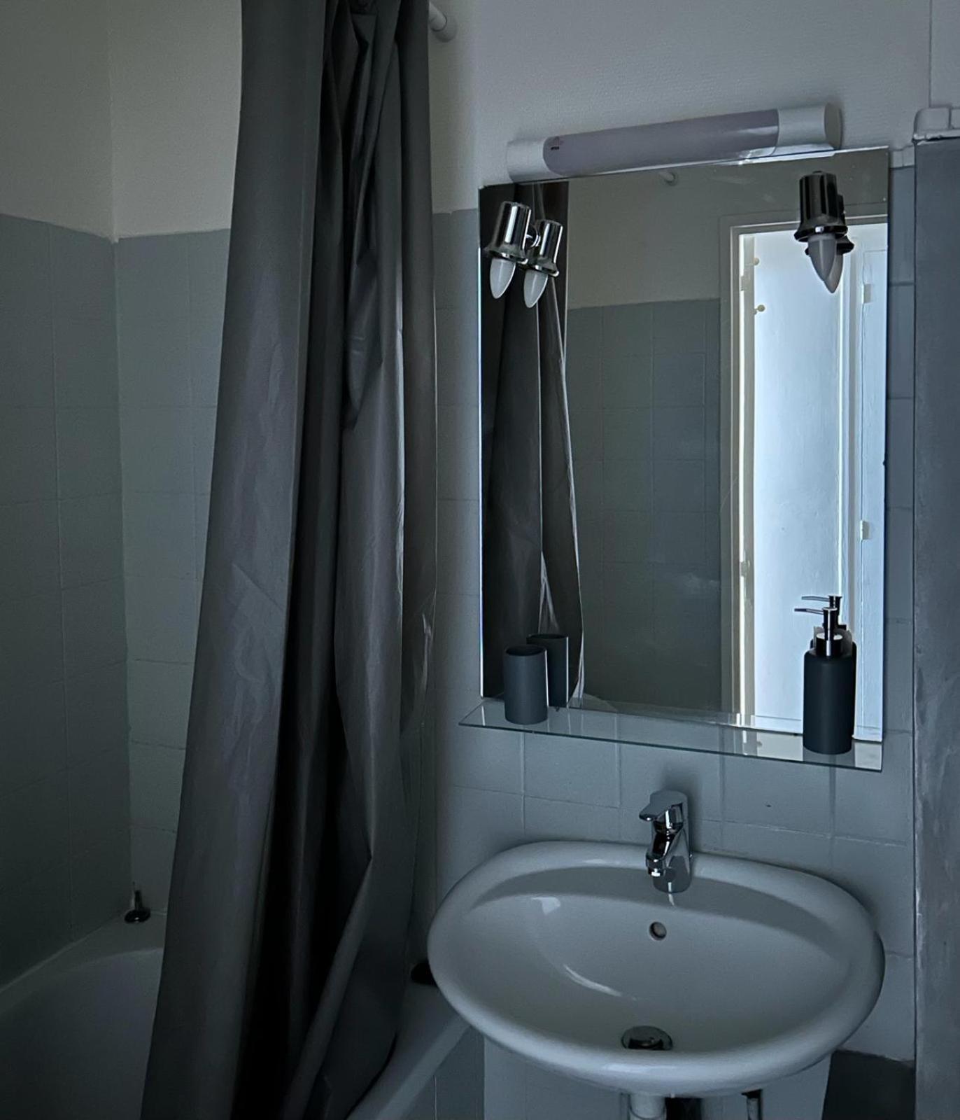 Luxury Appartement Batignole Paris Eksteriør billede
